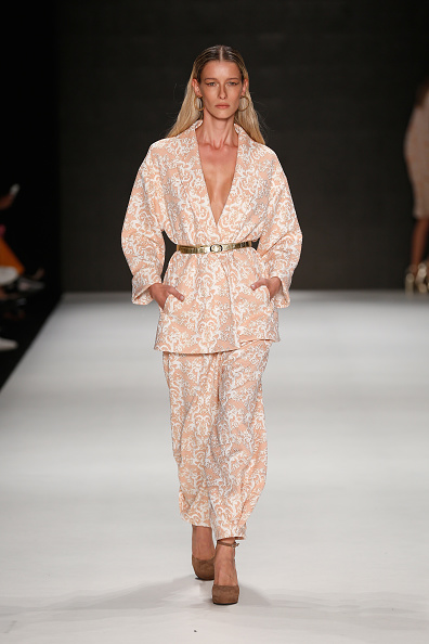 ISTANBUL, TURKEY - OCTOBER 13: A model walks the runway at the Atil Kutoglu show during Mercedes-Benz Fashion Week Istanbul at Zorlu Center on October 13, 2016 in Istanbul, Turkey. (Photo by Tristan Fewings/Getty Images for IMG)