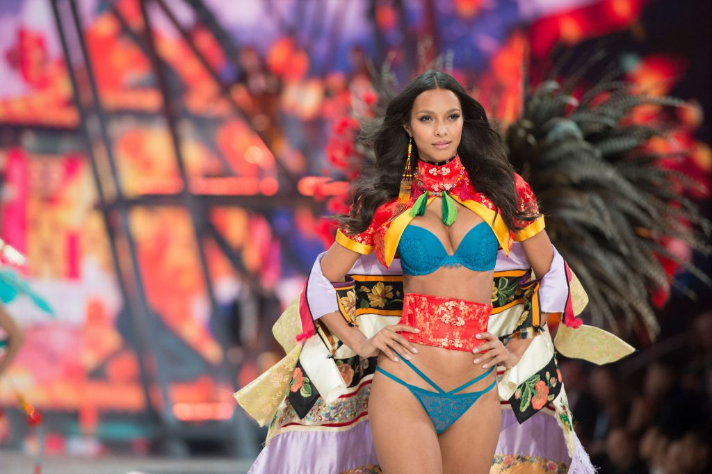 Paris Victoria's secret extraordinary extravaganza