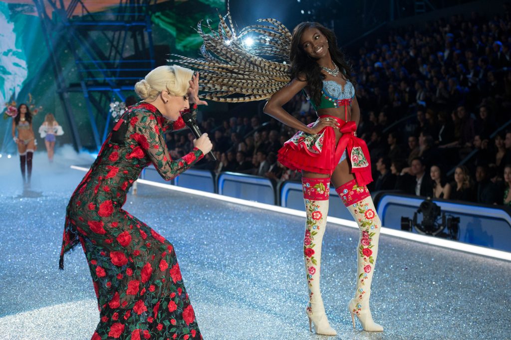 Paris Victoria's secret extraordinary extravaganza