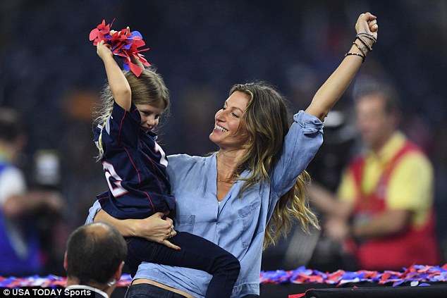 3ce2b56b00000578-4194810-image-a-87_1486356917048