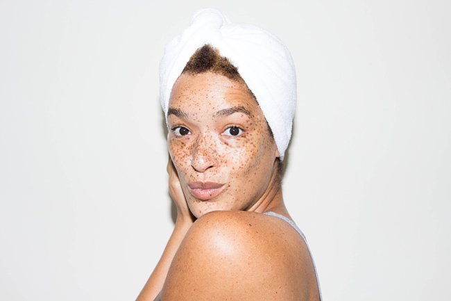 Turbie Twist Microfiber Hair Towel Review by KisforKinky.com - http://www.kisforkinky.com/the-turbie-twist-microfiber-hair-towel-for-curly-hair-review/