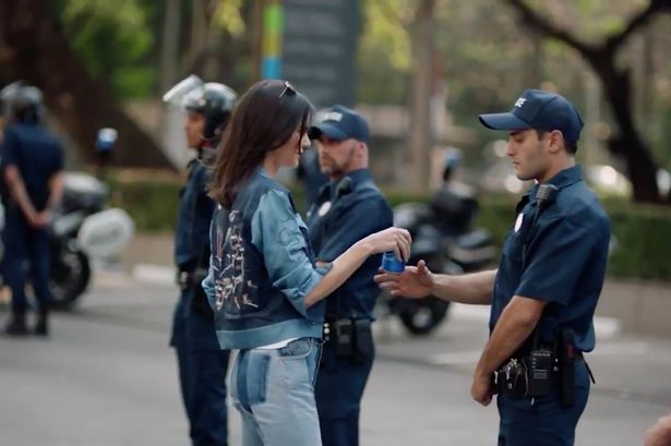 Kendall-Jenner-pepsi-reklam