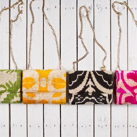ikat-clutch-moj
